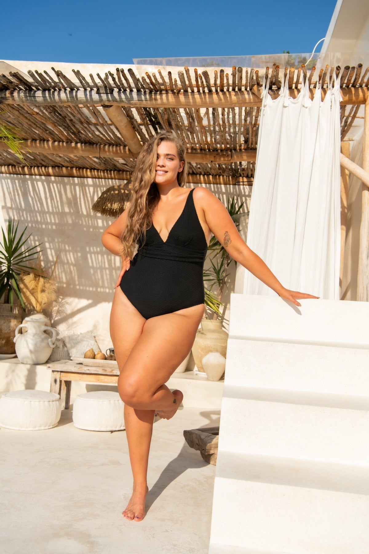 Gwen One Piece - Black Waffle