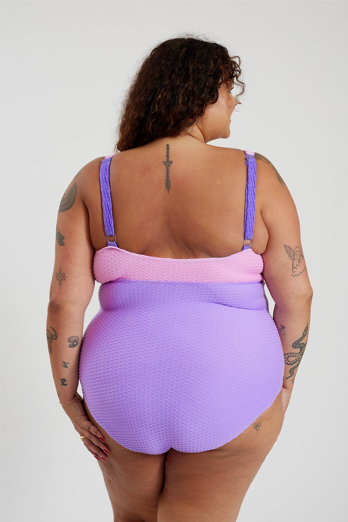 Gwen One Piece Curve - Lilac Crystal