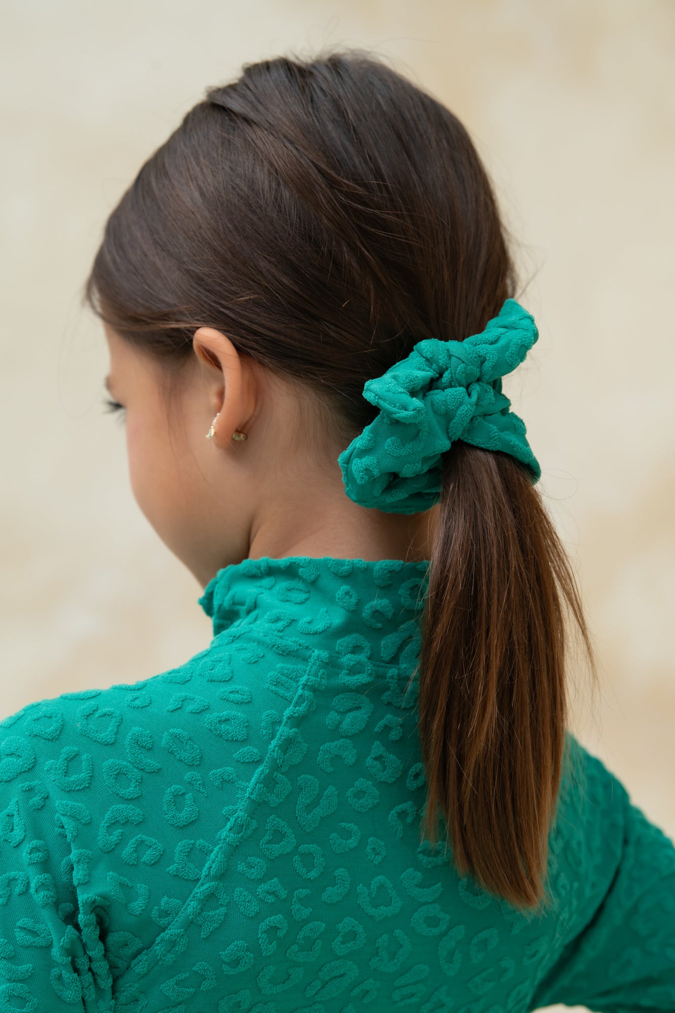 Mini Mimi Scrunchie - Textured Leopard Kiwi