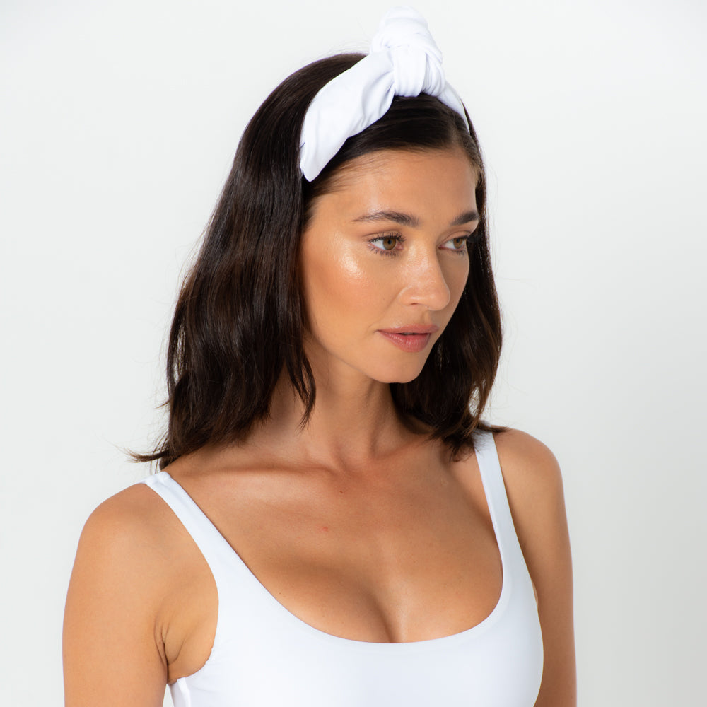 0f089a3bcf38d052f7882d12b3923a82%2FFresh-white-carmen-2.jpg