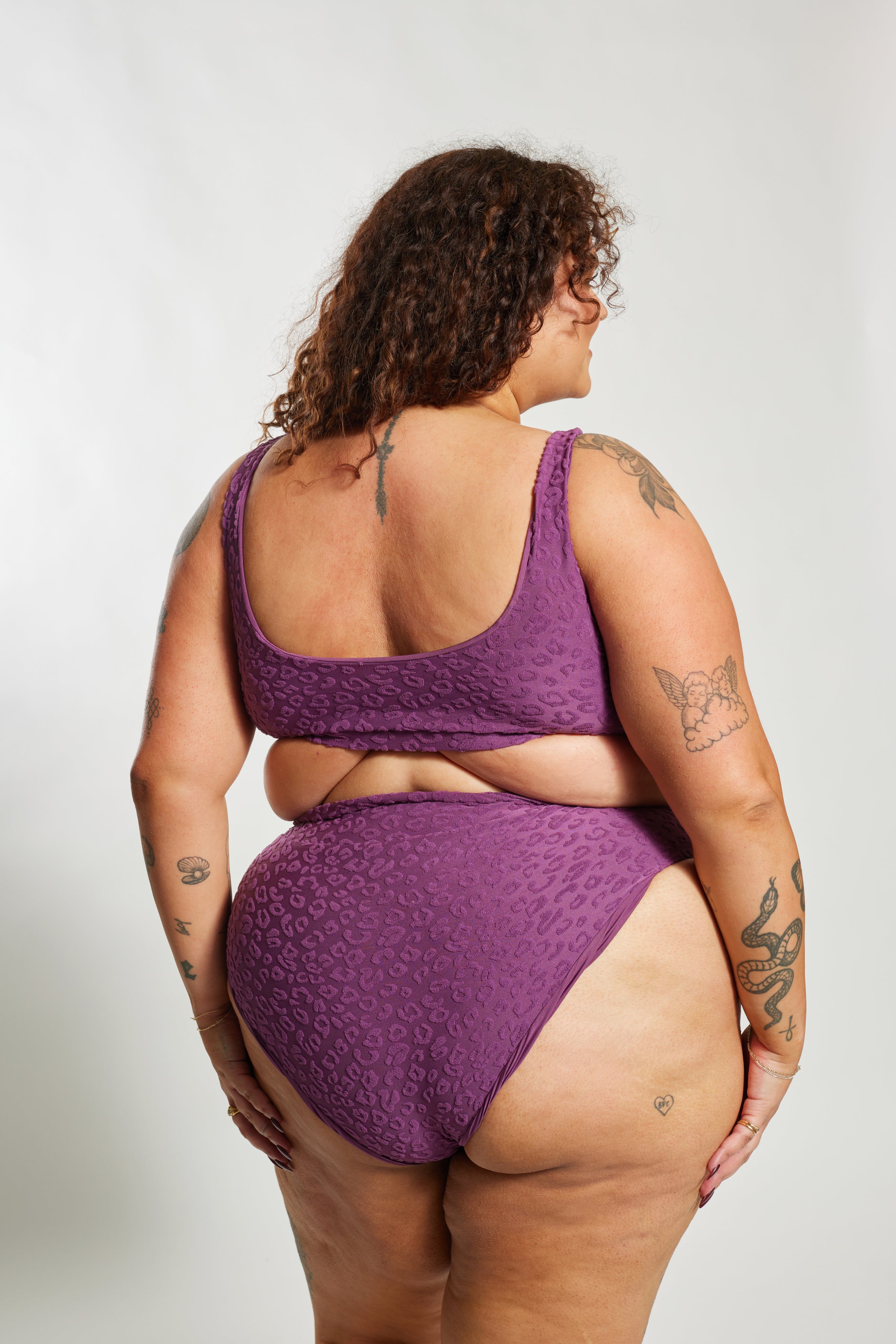 Ginger Bikini Bottom Curve - Textured Leopard Grape