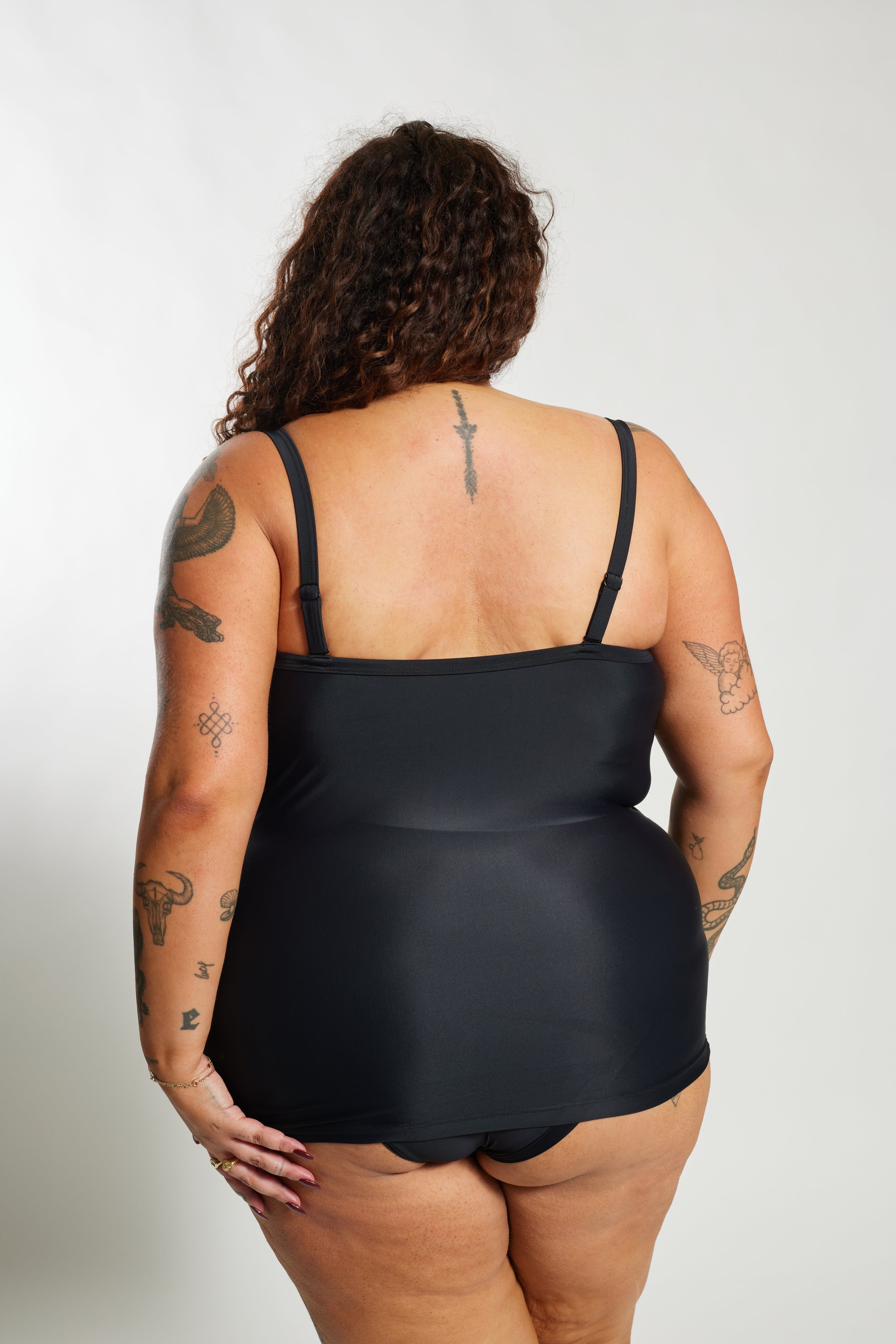 Giselle Tankini Top Curve - Black on Black