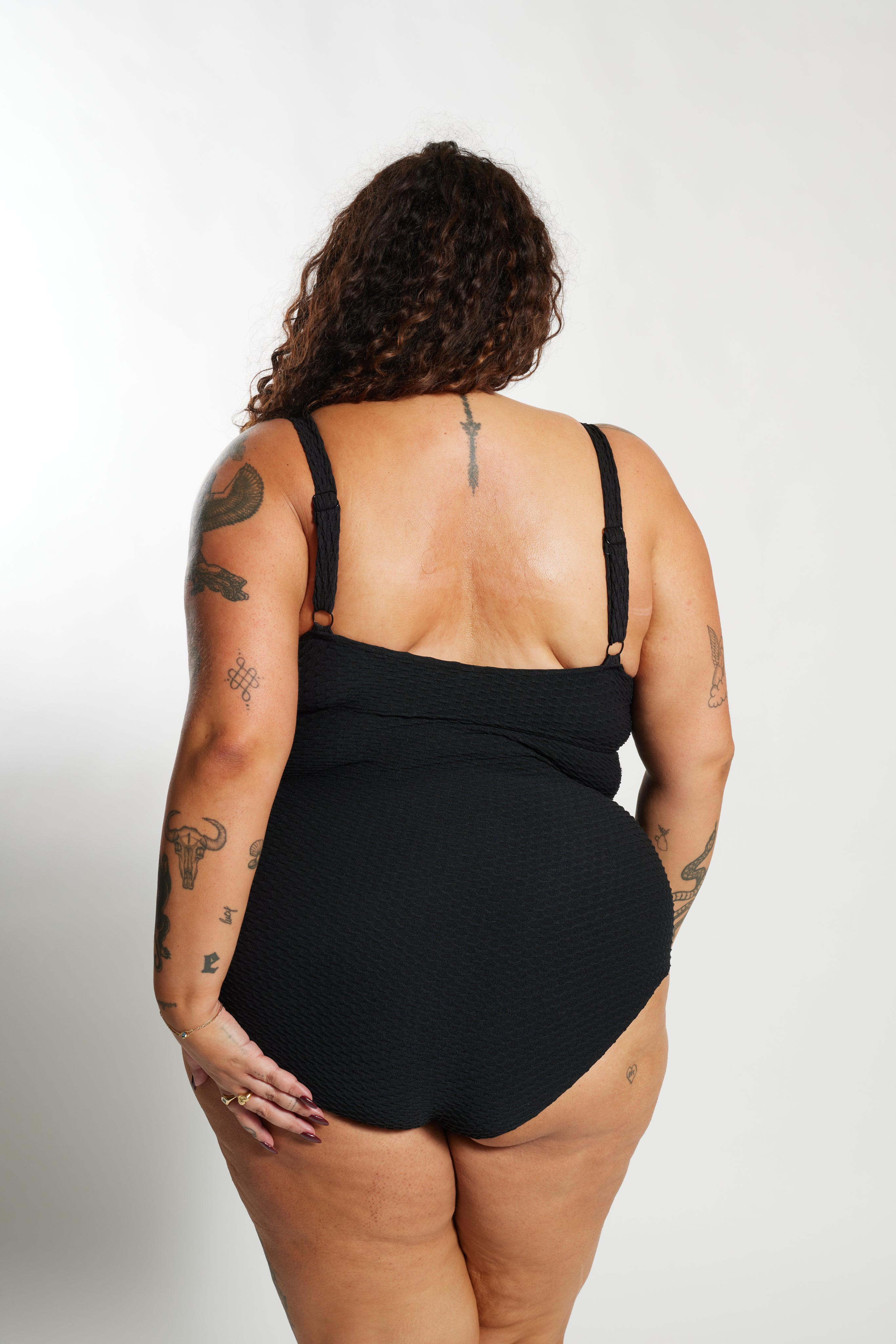 Gwen One Piece Curve - Black Waffle