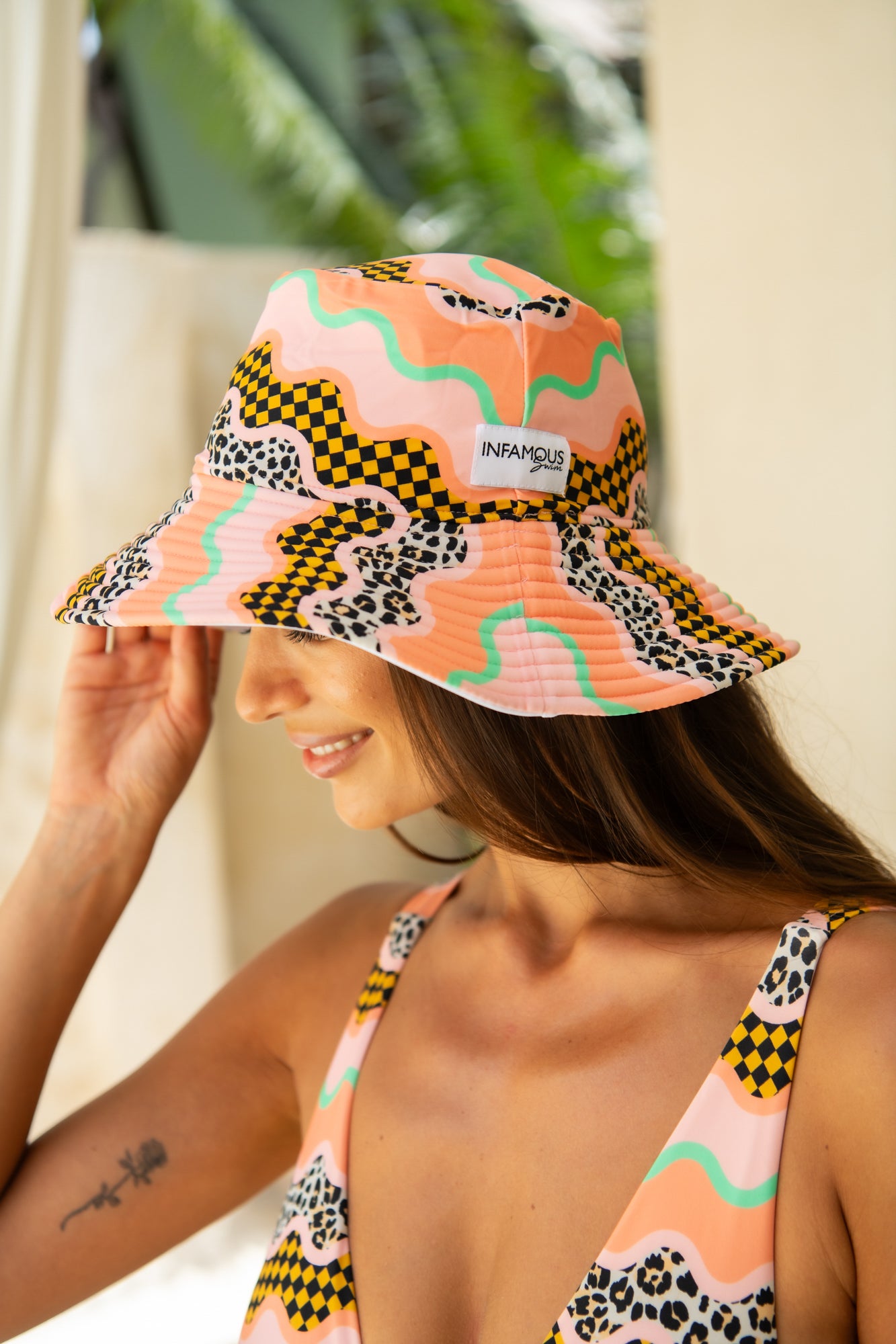 Daisy Swim Hat Adult -  Bubblegum Ripple