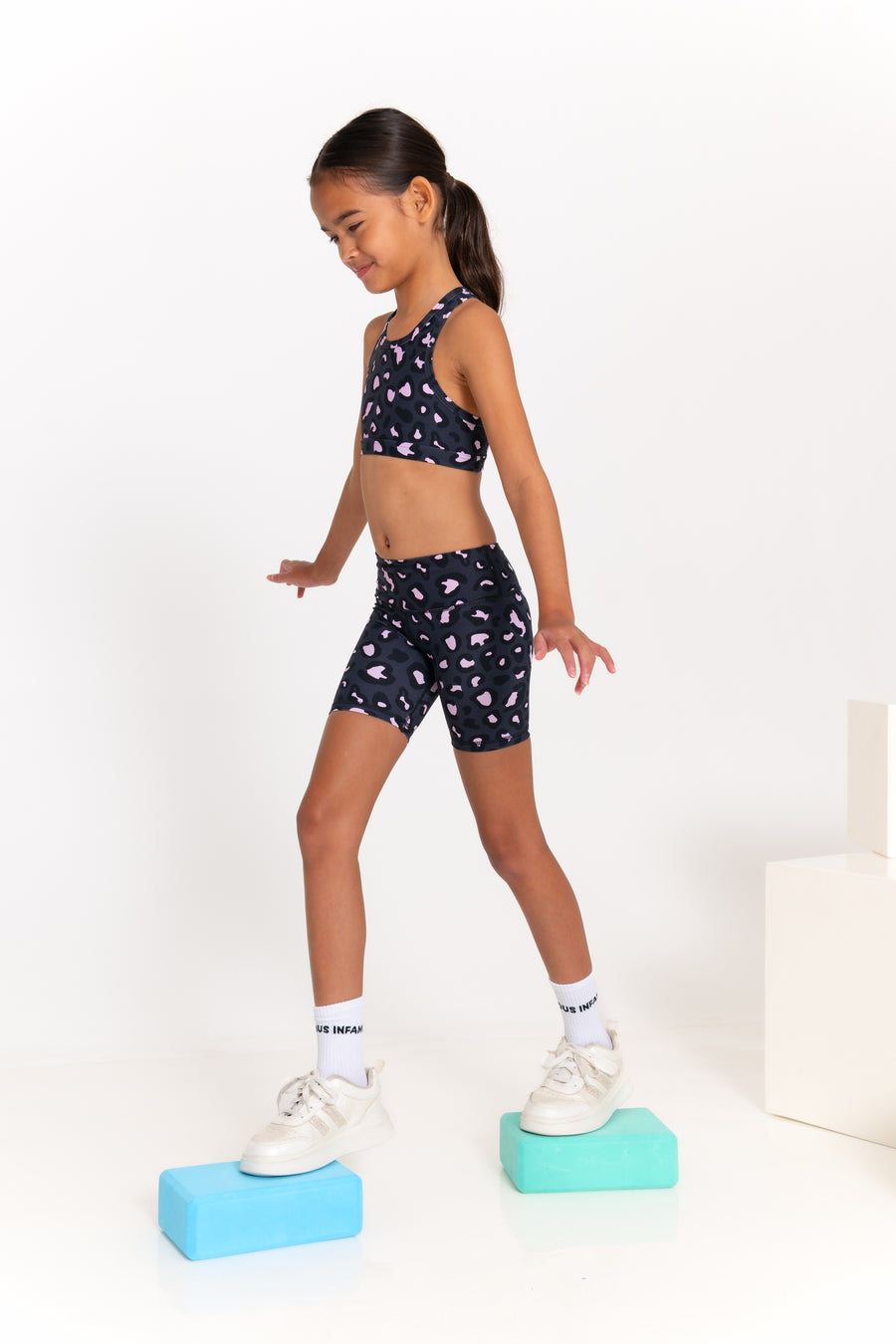 Mini Ashy Active Crop - Mellow Leopard