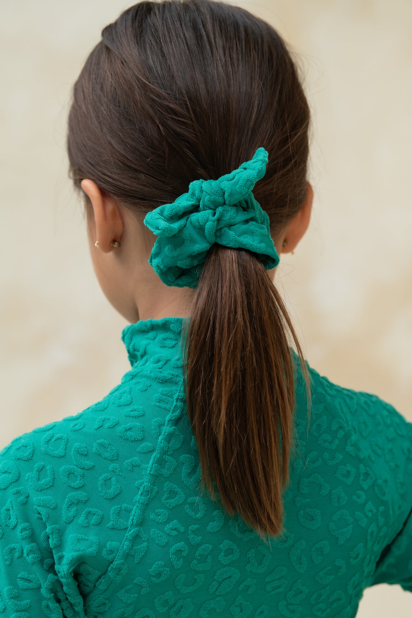 Mini Mimi Scrunchie - Textured Leopard Kiwi