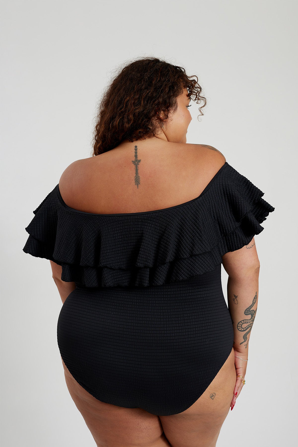 Miranda 02 One Piece Curve - Black Runch